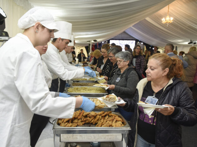 Na 28. Međunarodnom Festivalu Lepoglavske čipke Posjetitelji Kušali Turske Specijalitete, Od Baklave Do Pide